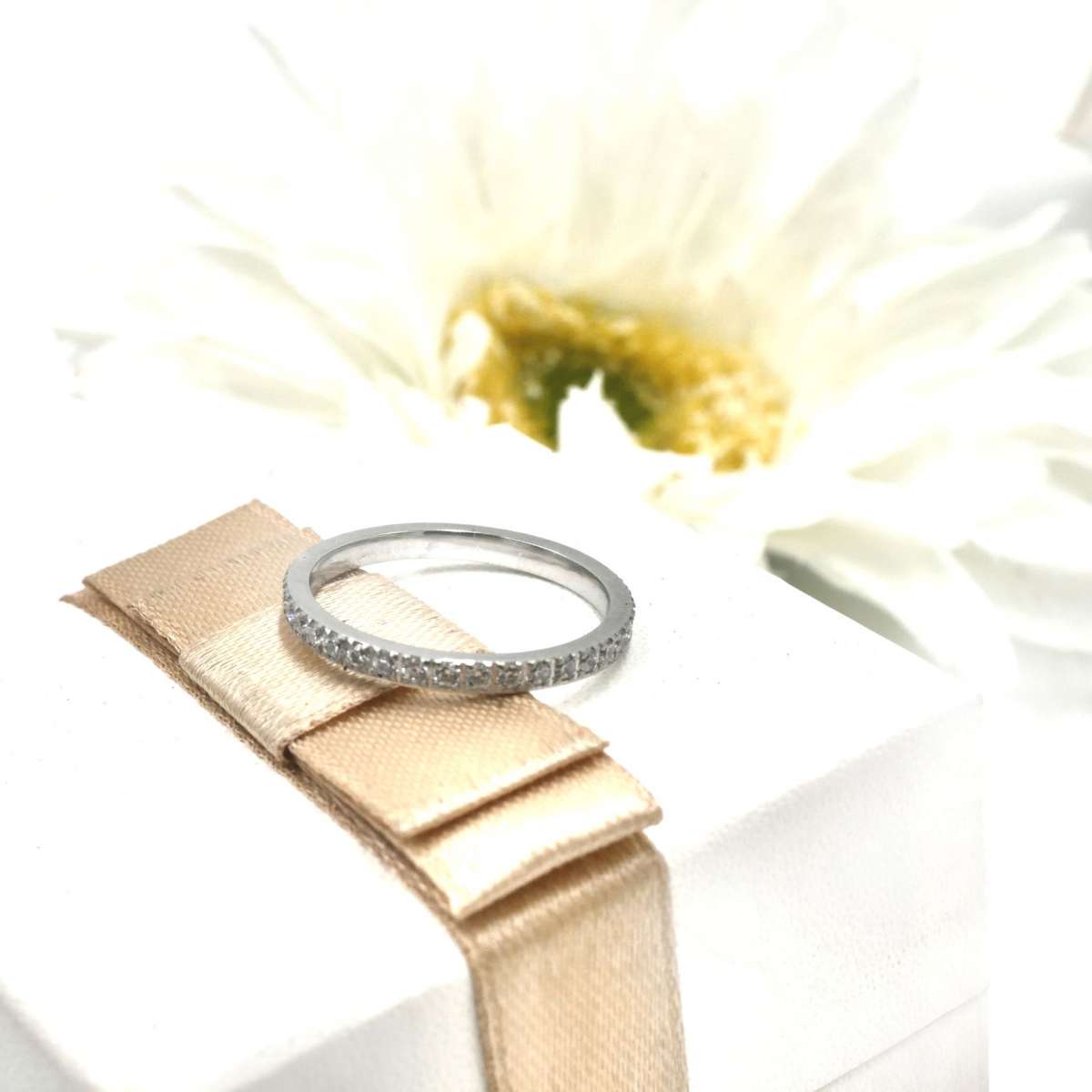 NUNCAD Ewigkeitsring Damen Aus Silber – 2mm Schmal Mit Rundem Zirkonia-Besatz, Größe 49.3-60, Stapelbarer Schmuck